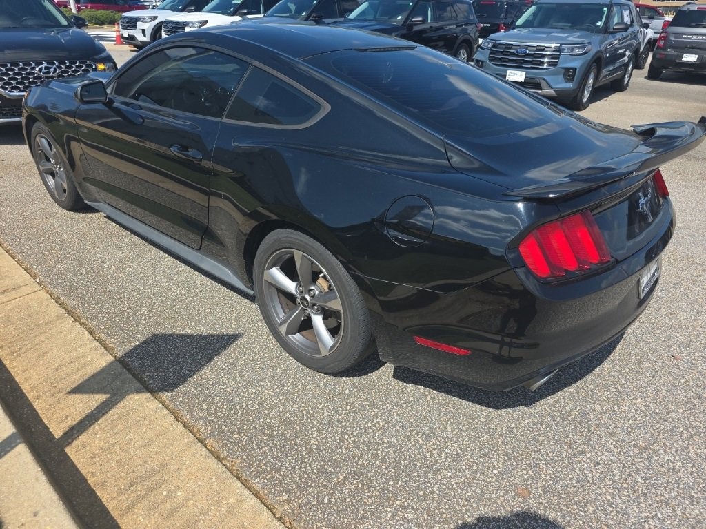 2015 Ford Mustang V6 photo 8
