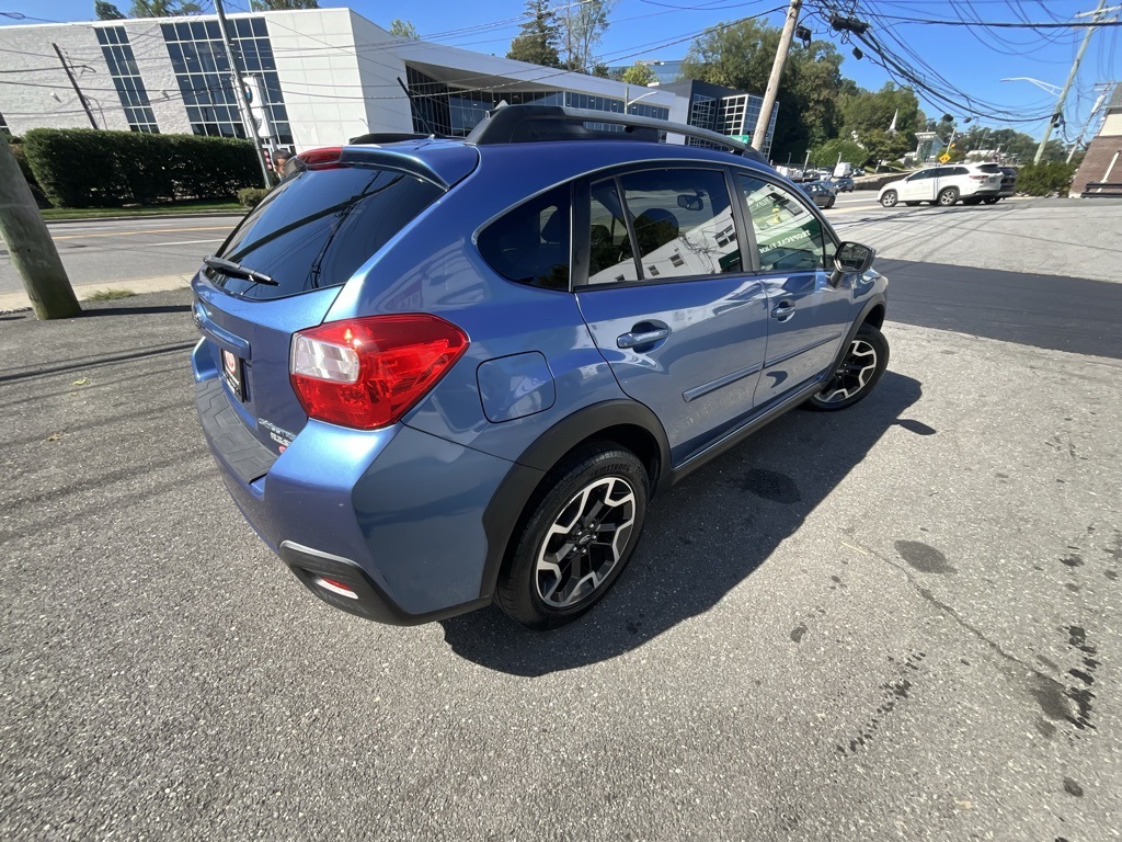 2016 Subaru Crosstrek 2.0i Premium photo 3