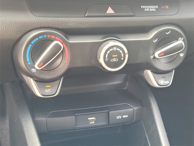 2023 Kia Rio S photo 16