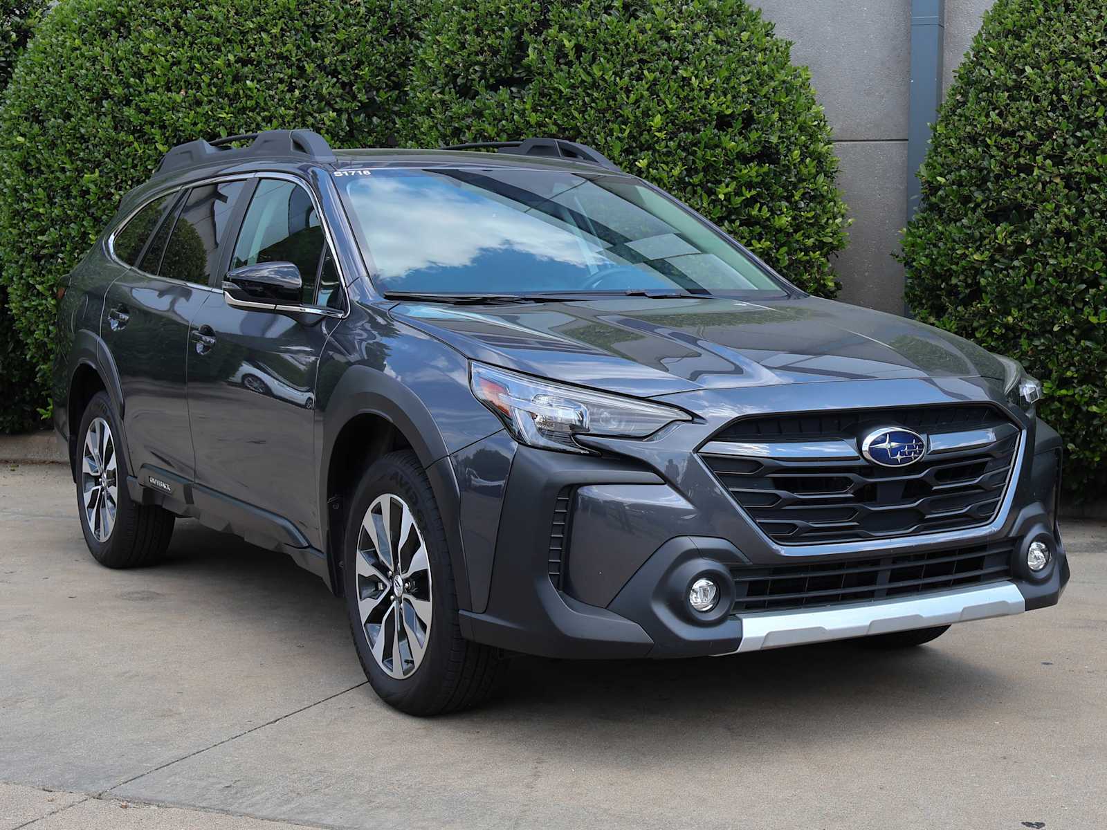 2025 Subaru Outback Limited photo 2