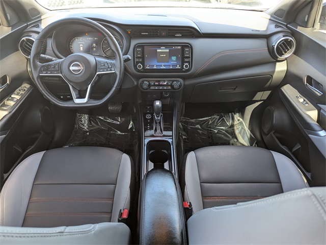 2024 Nissan Kicks SR photo 4