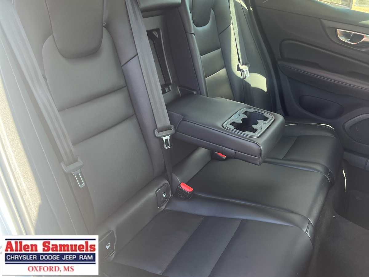 2024 Volvo S60 Core photo 22