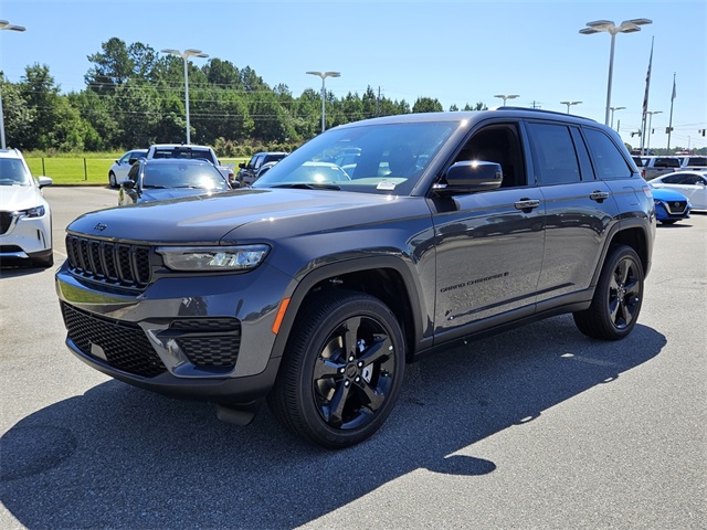 2025 Jeep Grand Cherokee Altitude X photo 3