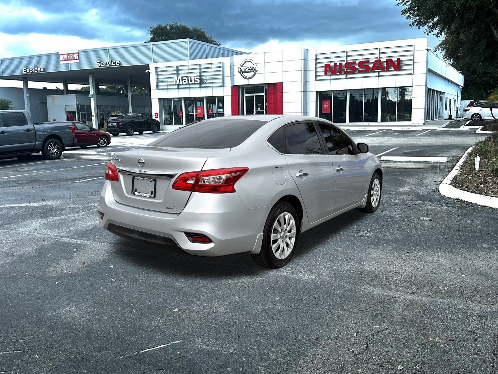 2018 Nissan Sentra S photo 2