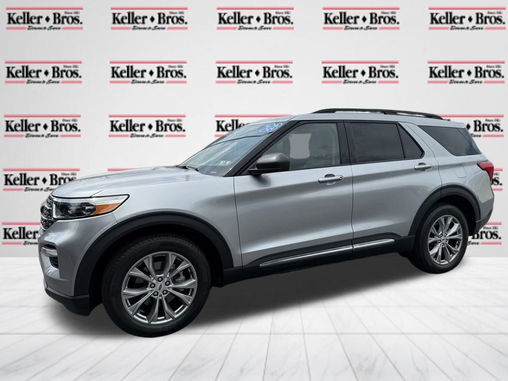 2023 Ford Explorer XLT photo 3