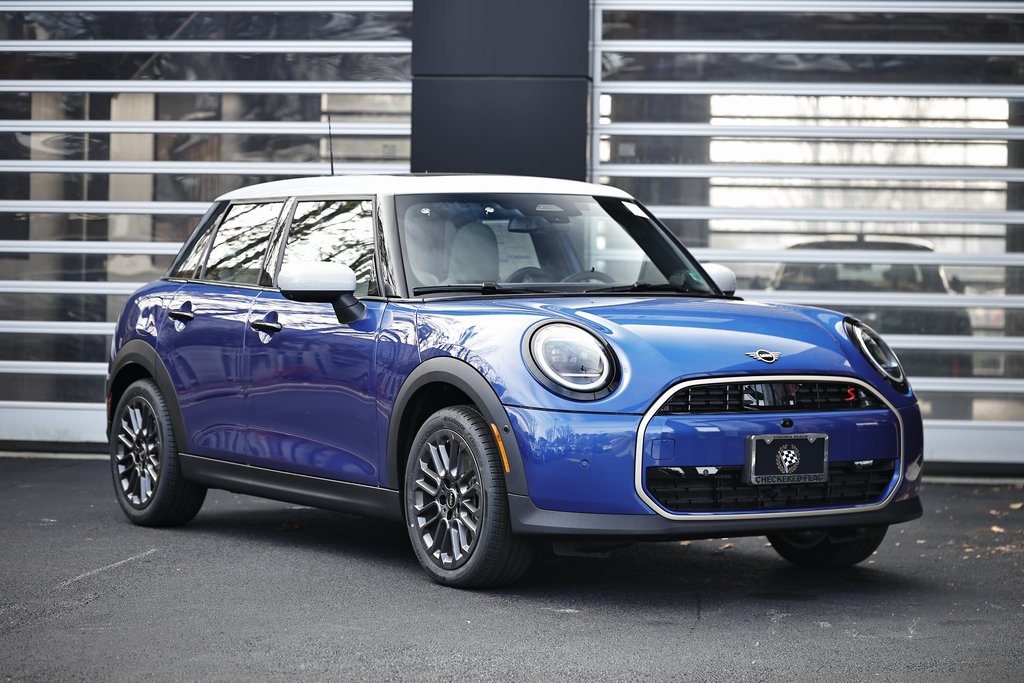 2026 MINI Hardtop 4 Door S's photo
