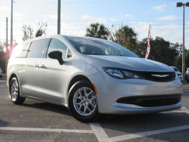 2024 Chrysler Voyager Pre-Owned 2024 Chrysler Voyager LX FWD 4D Passenger Van's photo