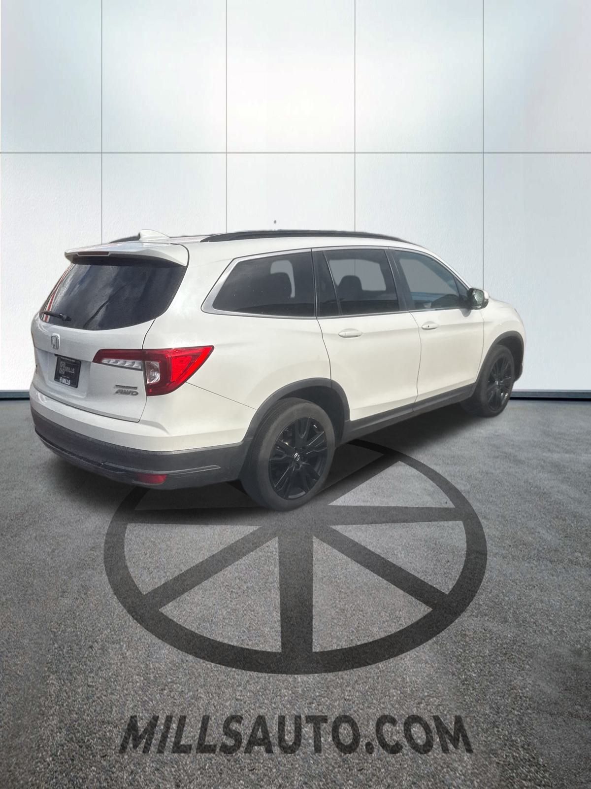 2022 Honda Pilot Special Edition photo 2