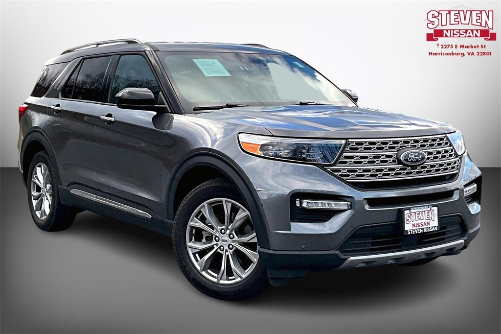 2023 Ford Explorer Limited's photo