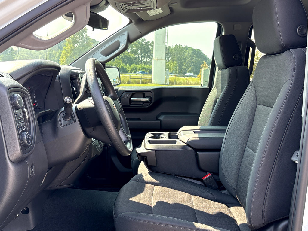 2025 Chevrolet Silverado 1500 Custom photo 14