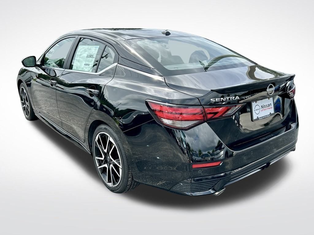 2024 Nissan Sentra SR photo 4