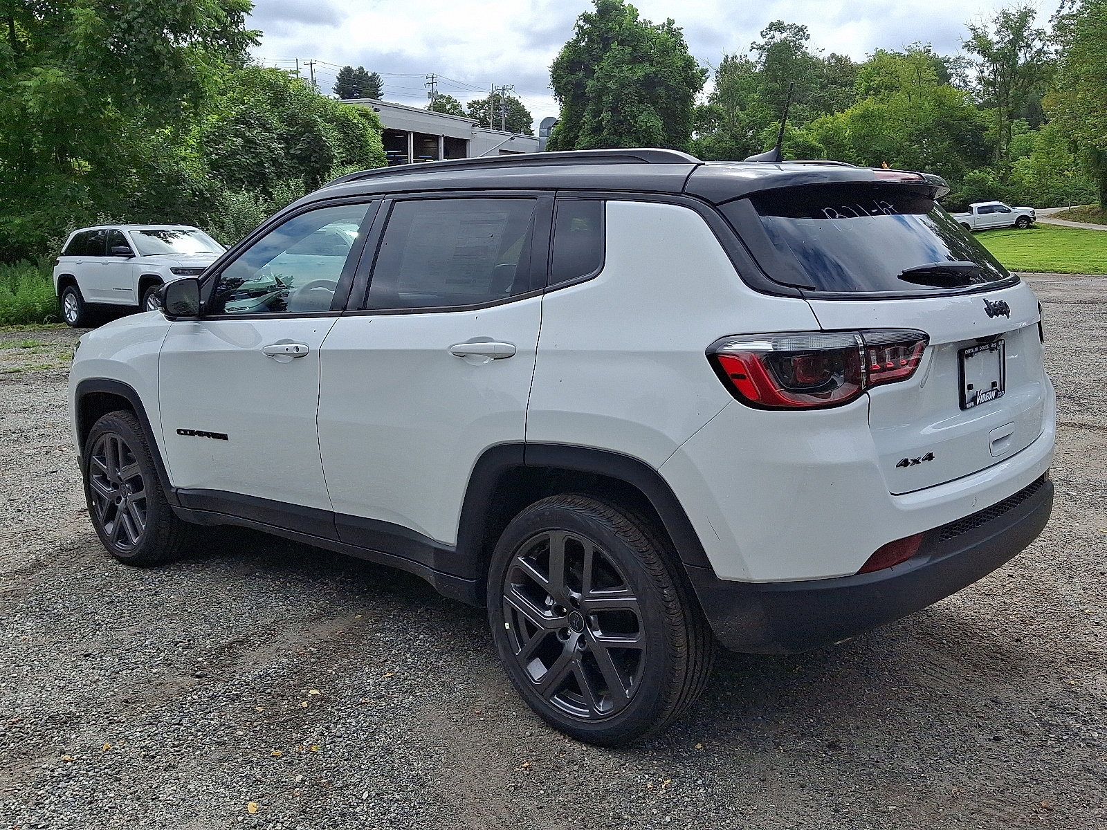 2025 Jeep Compass Limited photo 3