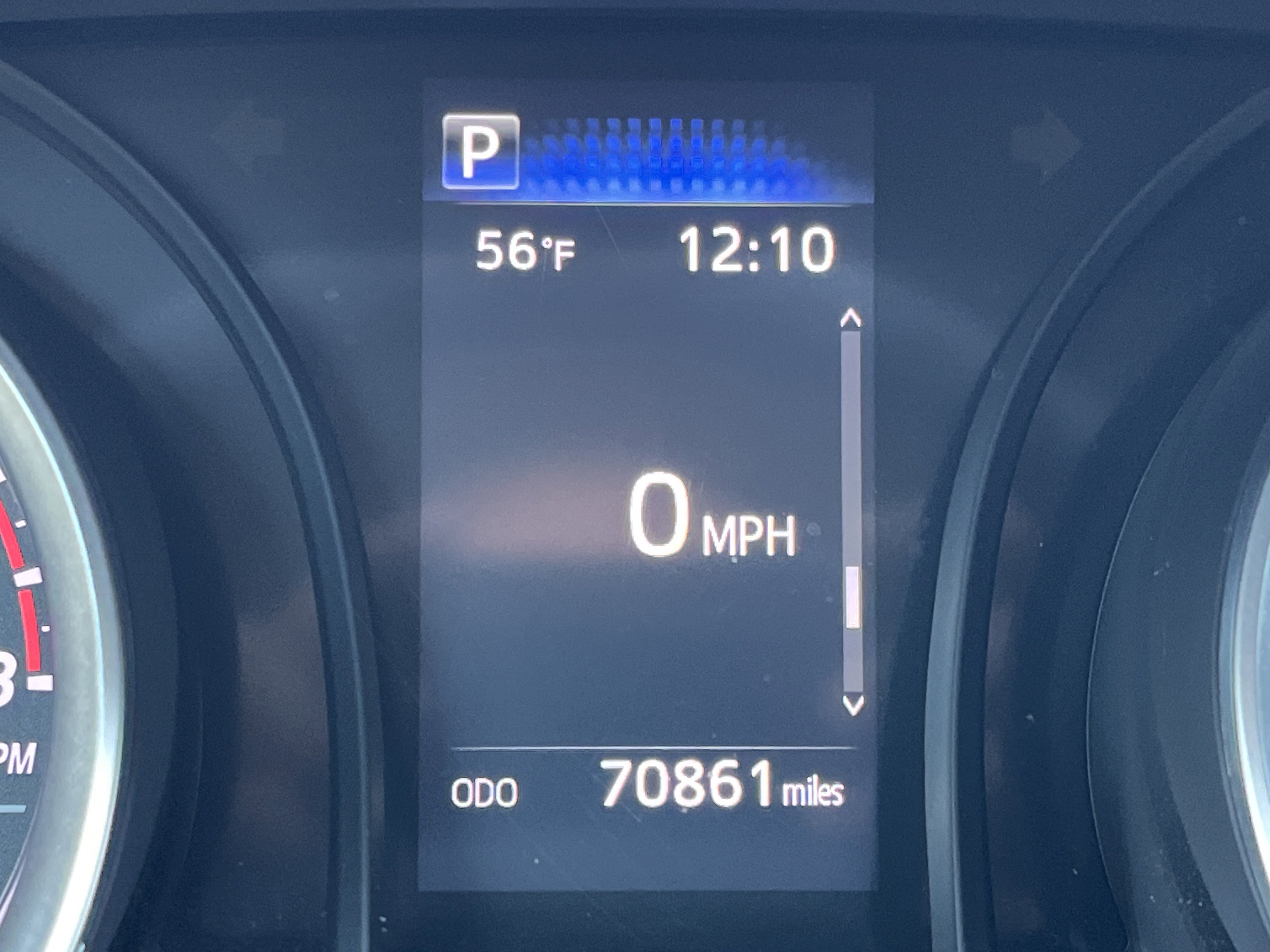 2022 Toyota Camry XSE photo 4