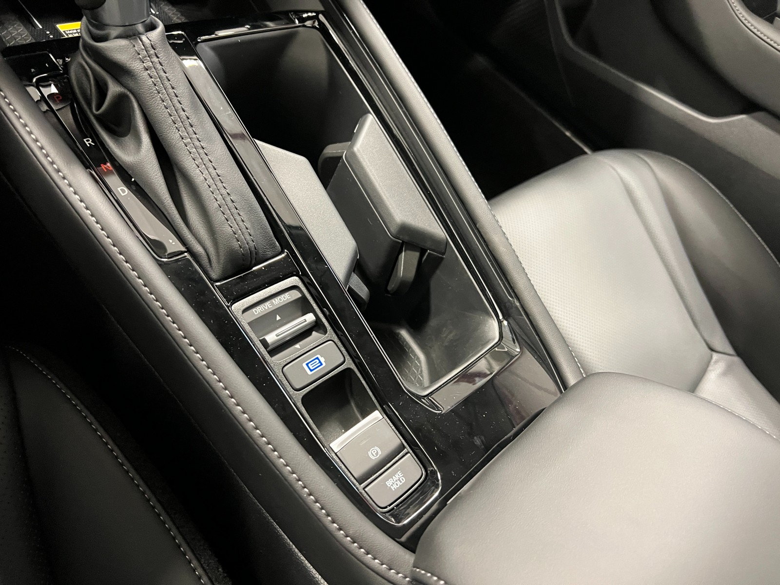 2025 Honda Accord Hybrid Touring photo 18