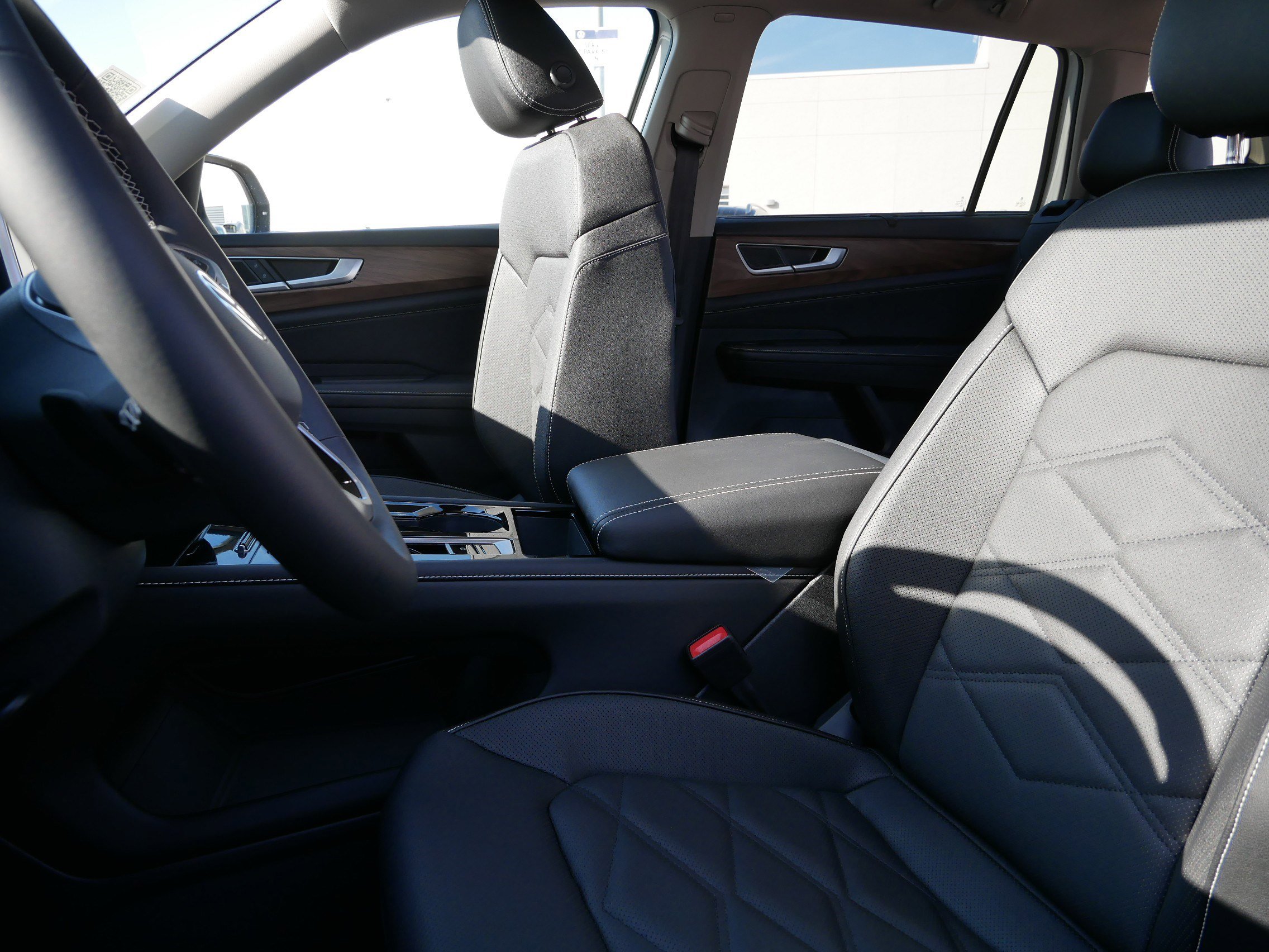 2026 Volkswagen Atlas SE Technology photo 3