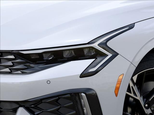2026 Kia K5 GT-Line photo 9