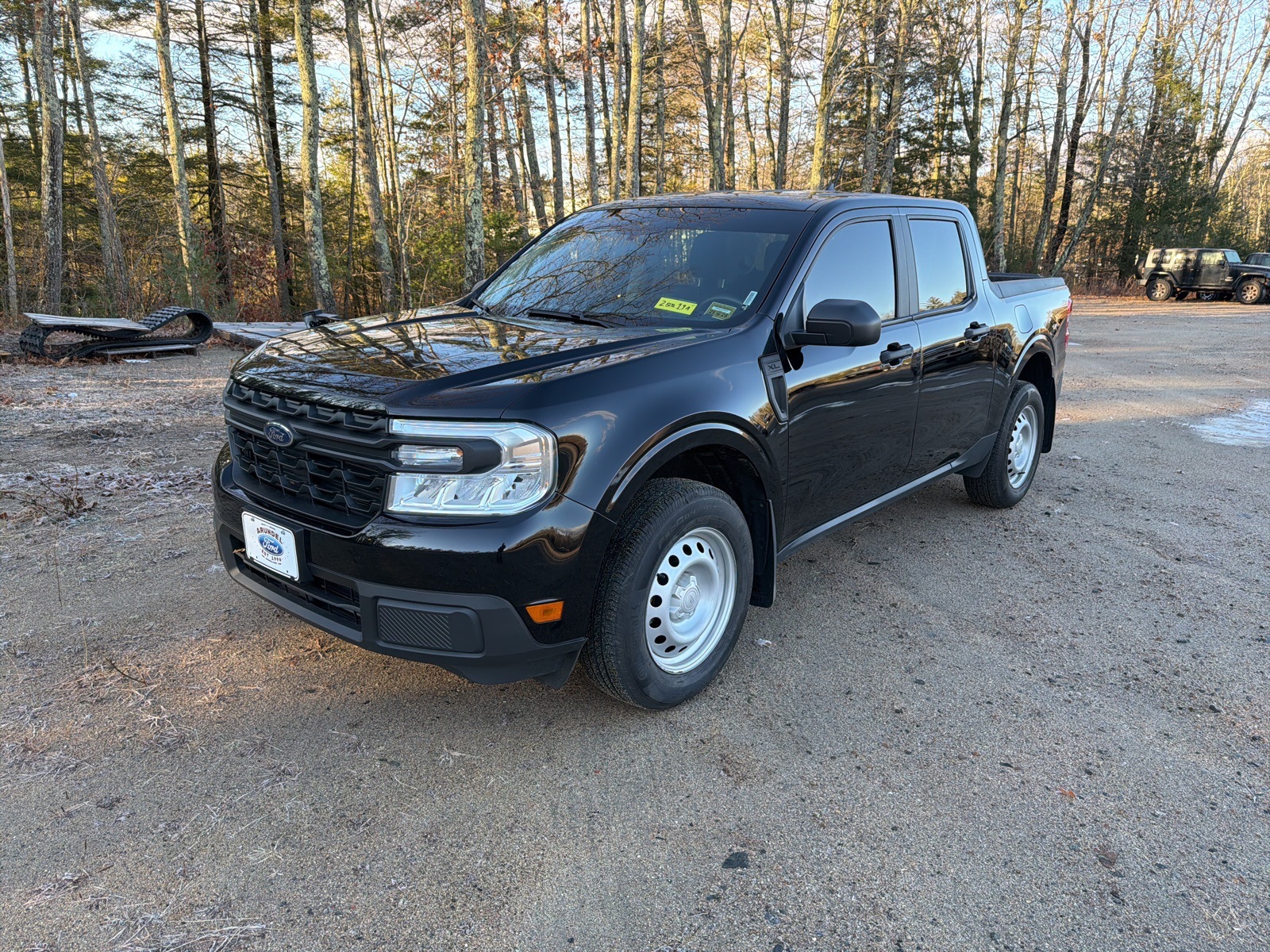 2024 Ford Maverick XL photo 3