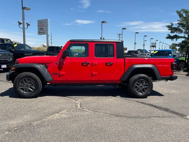 2025 Jeep Gladiator Sport S photo 2