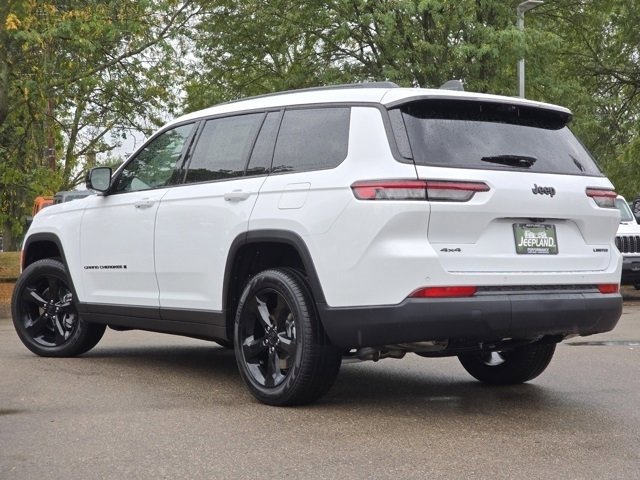 2025 Jeep Grand Cherokee Limited photo 18
