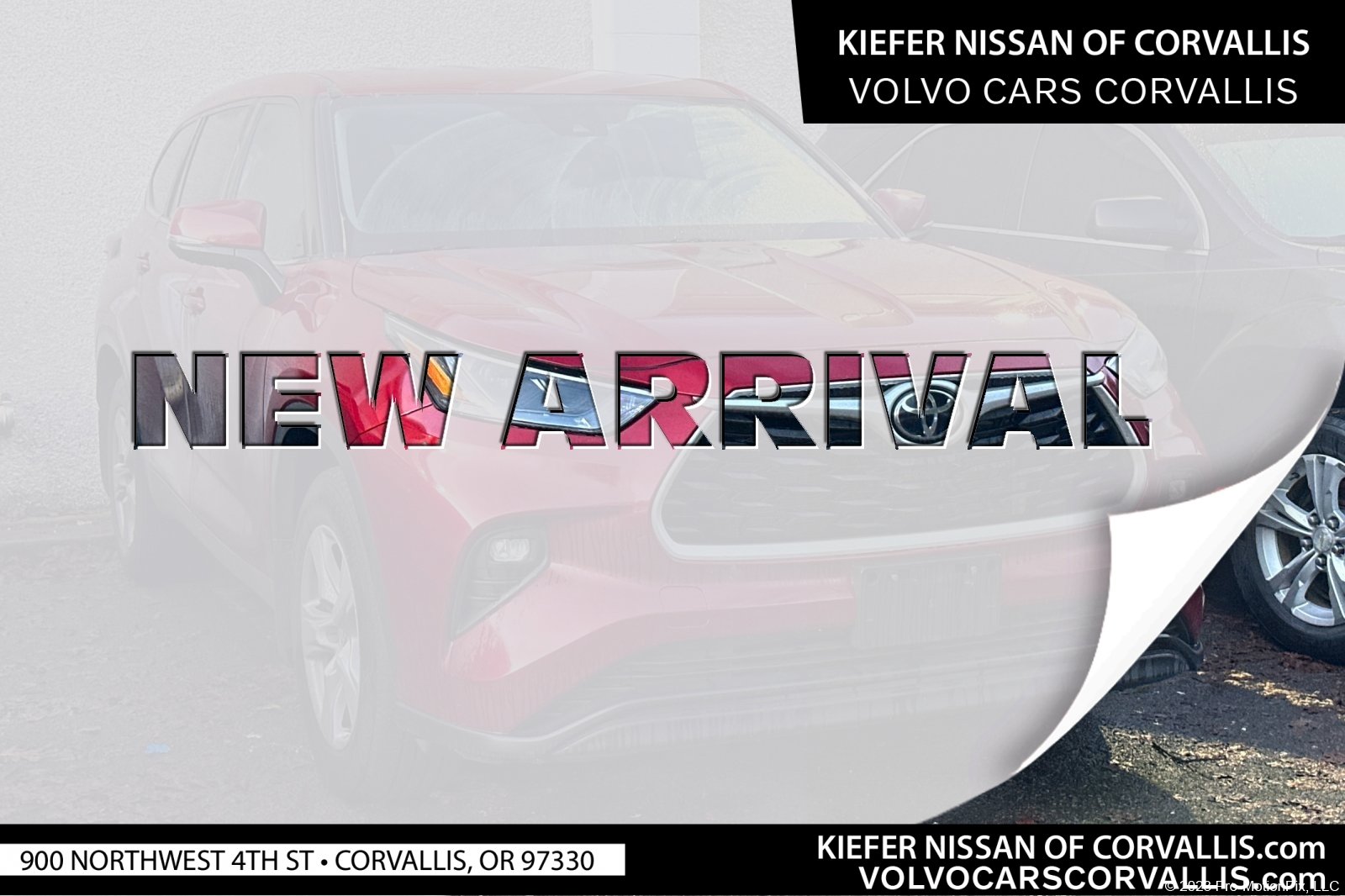 2022 Toyota Highlander LE's photo