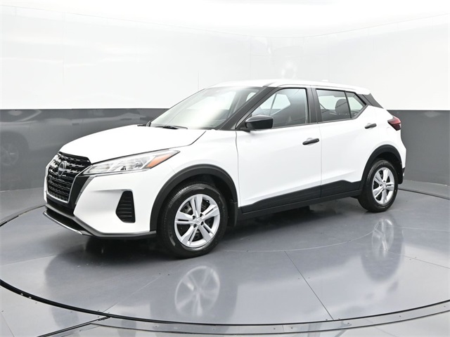 2025 Nissan KICKS PLAY Base's photo