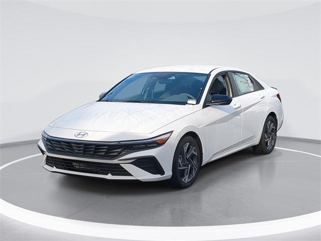2025 Hyundai Elantra SEL's photo
