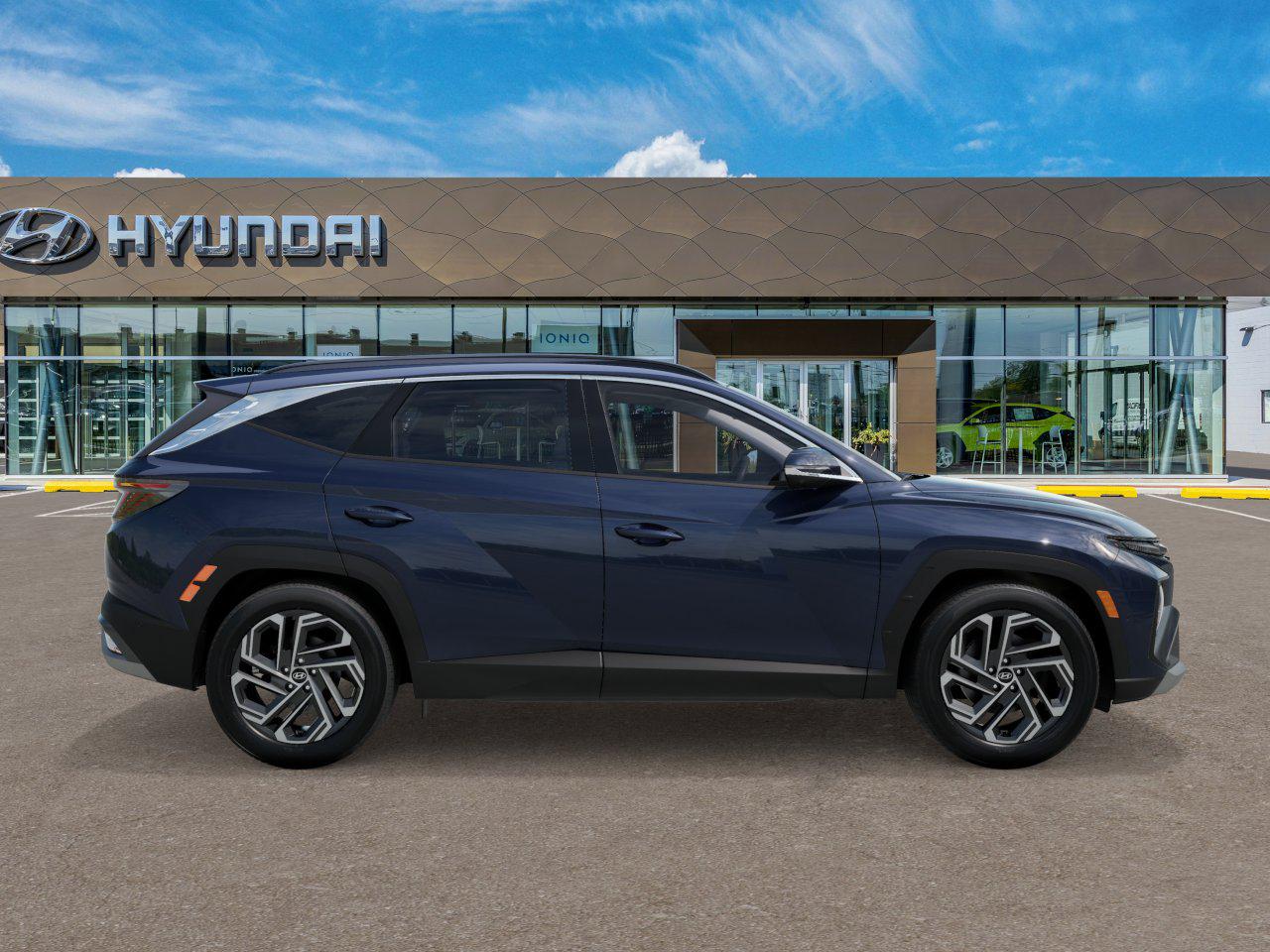 2025 Hyundai Tucson Hybrid Limited photo 5