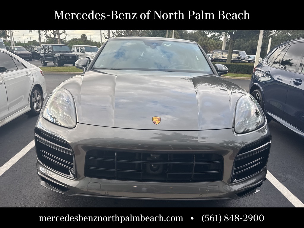 2023 Porsche Cayenne Coup Turbo's photo