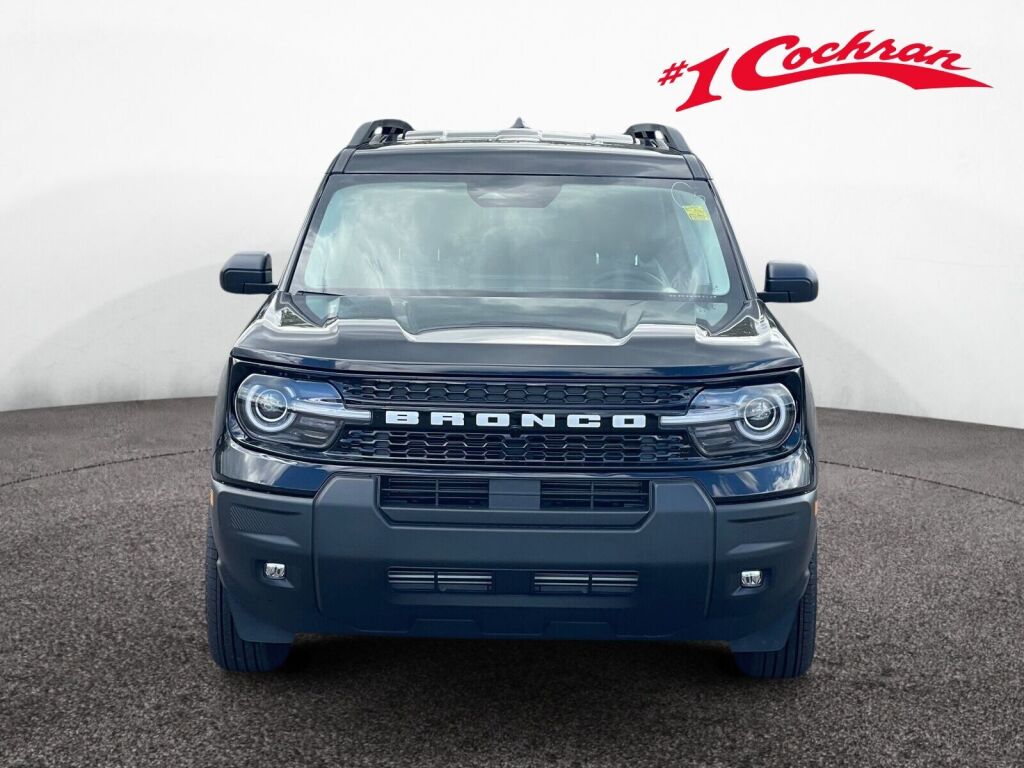 2025 Ford Bronco Sport Outer Banks photo 2