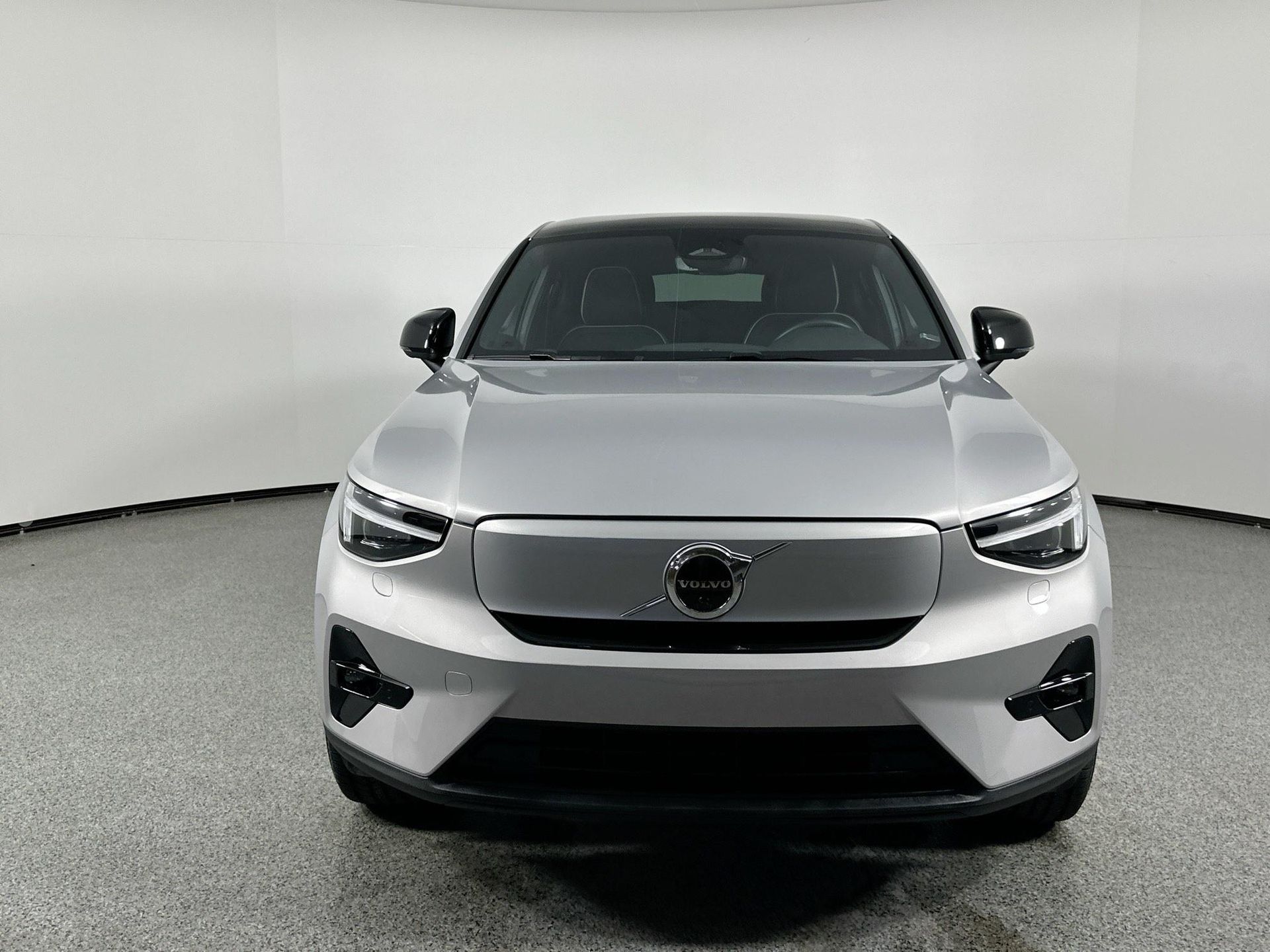 2023 Volvo C40 Recharge Ultimate photo 2