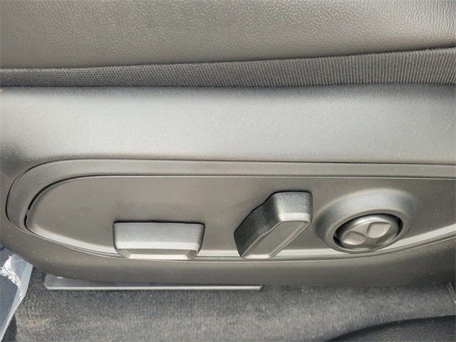 2025 Jeep Grand Cherokee Limited photo 3