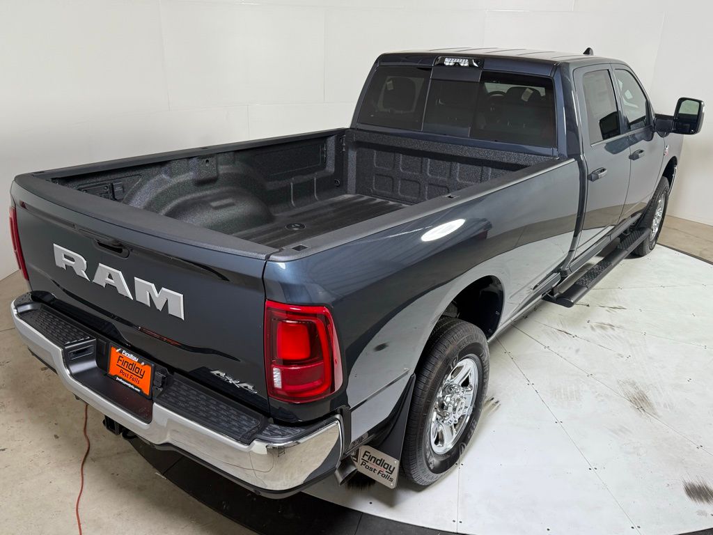 2026 Ram 3500 Tradesman photo 4