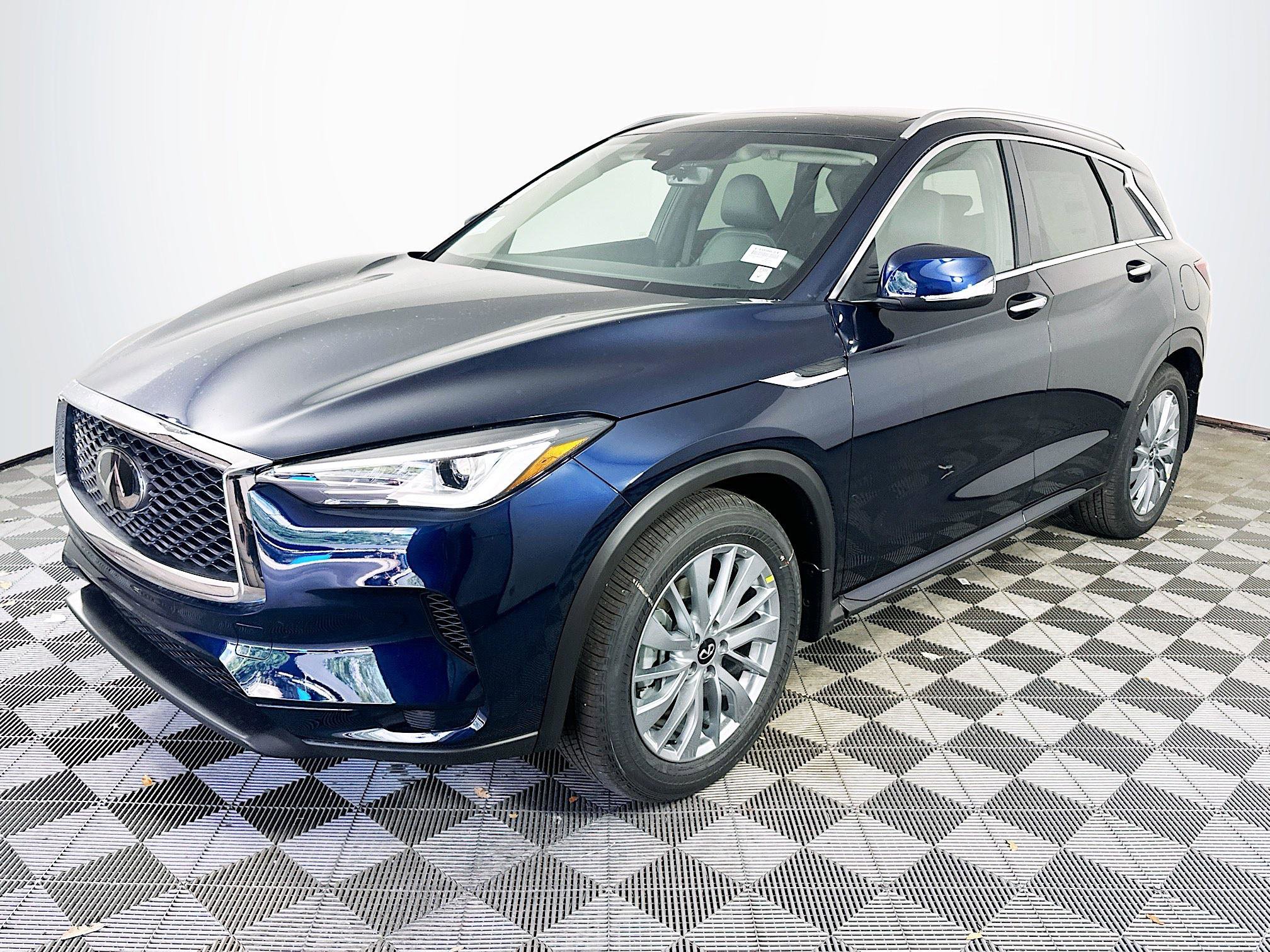 2025 Infiniti QX50 Luxe photo 3