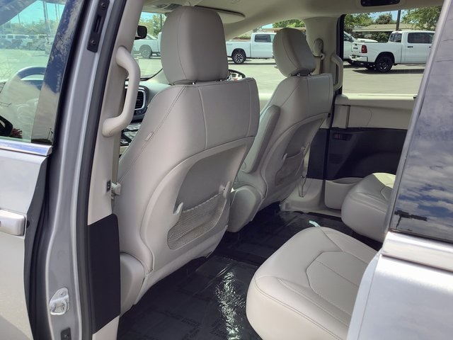 2021 Chrysler Voyager LXi photo 23
