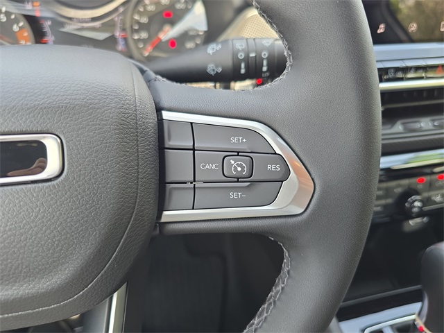 2025 Jeep Compass Latitude photo 23