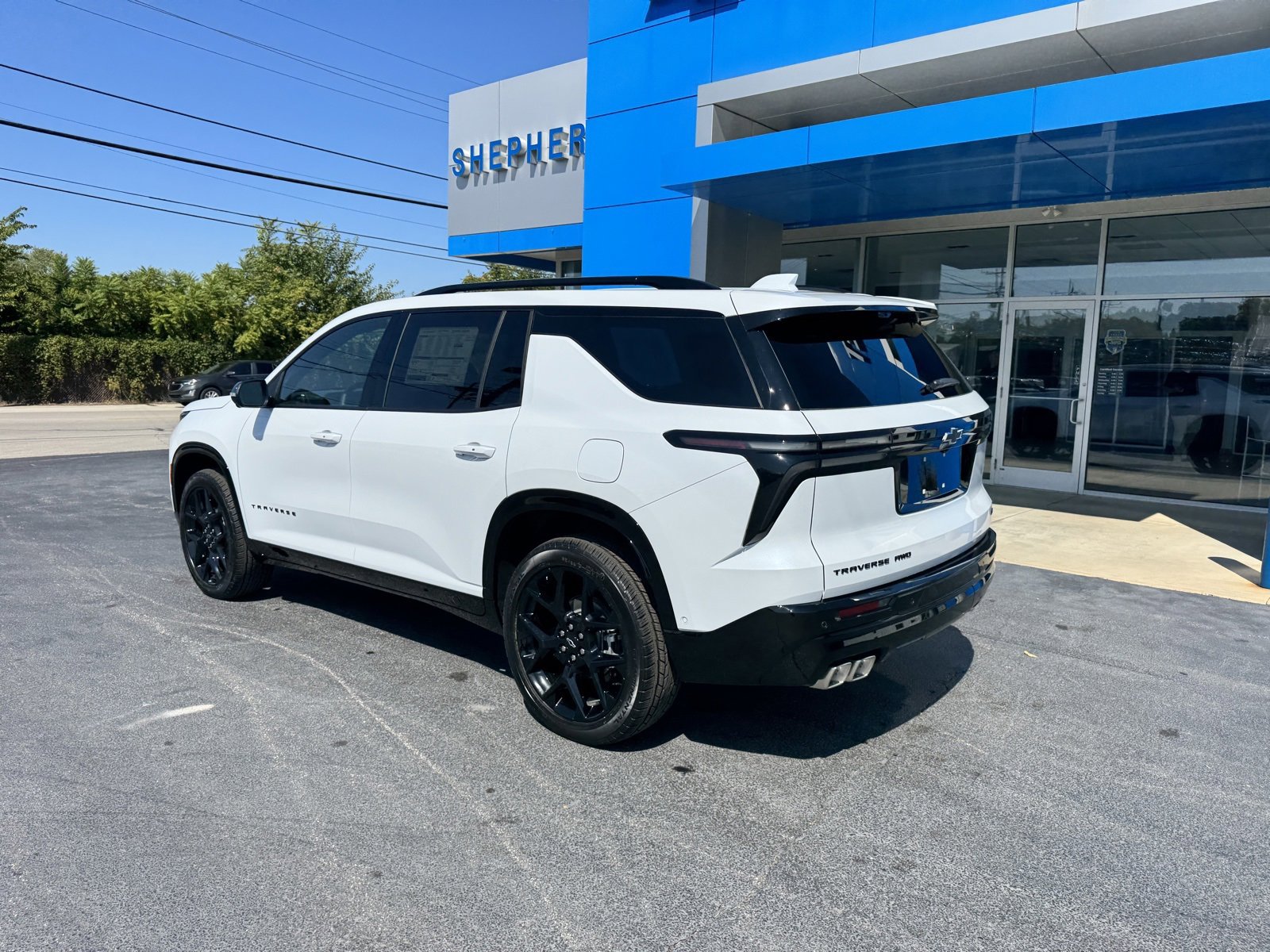 2026 Chevrolet Traverse RS photo 3