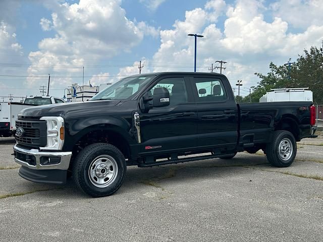 2026 Ford F-350 XL photo 2