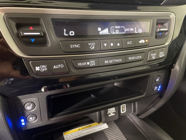 2022 Honda Passport Elite photo 24
