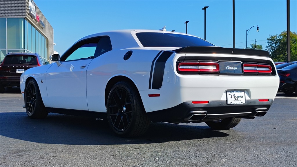 2015 Dodge Challenger R/T Scat Pack photo 4