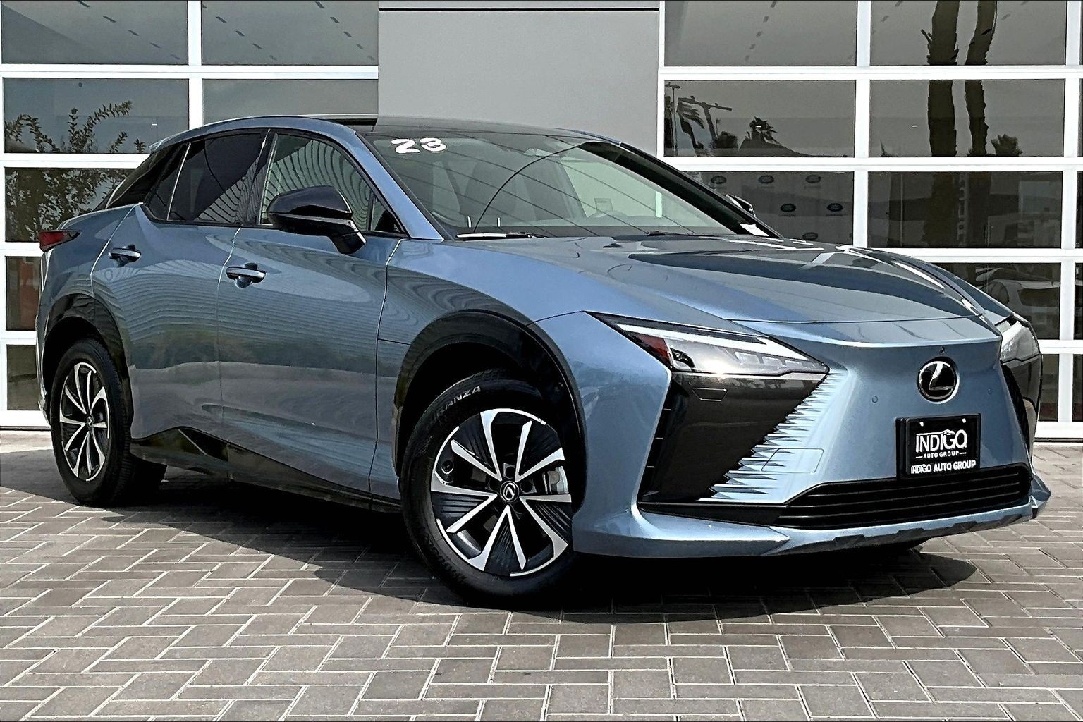 2023 Lexus RZ 450e Premium photo 3