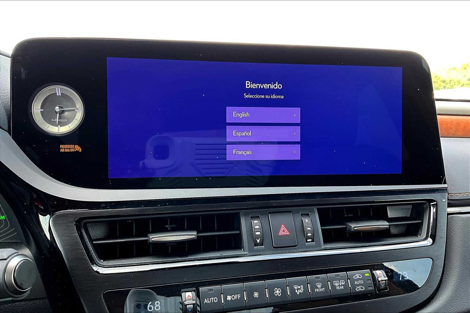 2025 Lexus ES Luxury photo 30