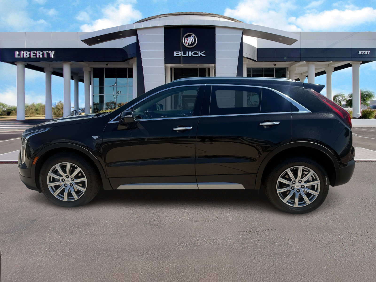 2023 Cadillac XT4 Premium Luxury photo 3