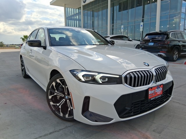 2026 BMW 3 Series 330i's photo