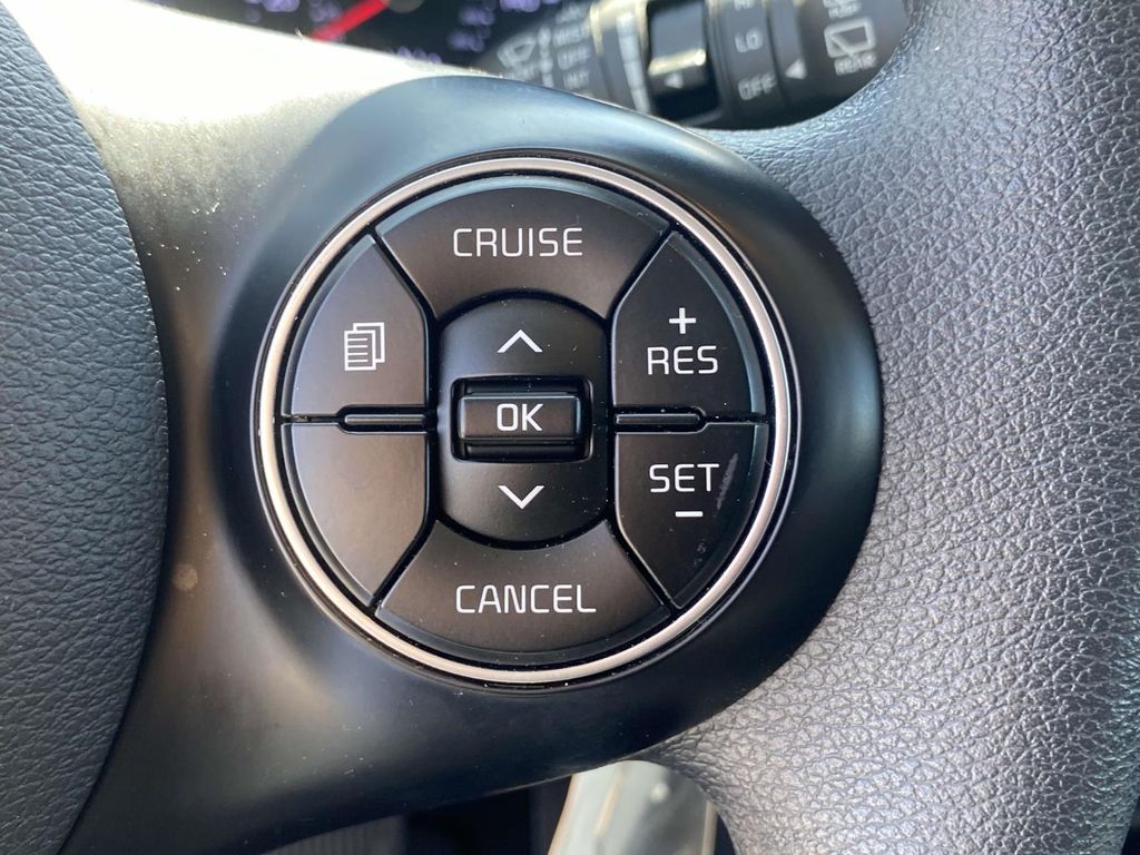 2021 Kia Soul S photo 22
