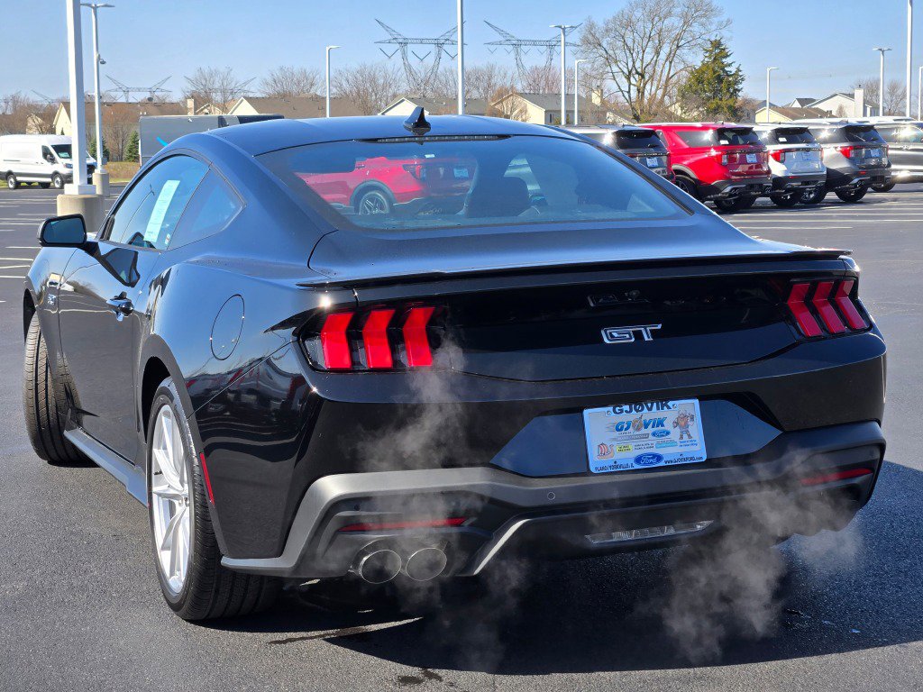 2025 Ford Mustang GT Premium photo 11