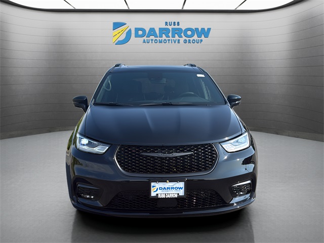 2026 Chrysler Pacifica Limited photo 8