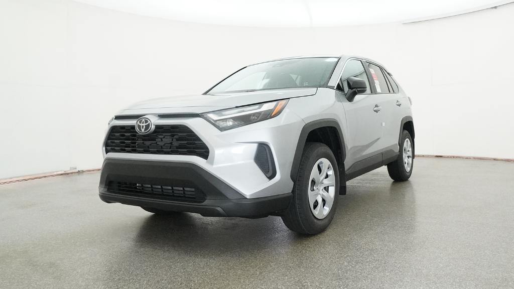 2025 Toyota RAV4 LE photo 4