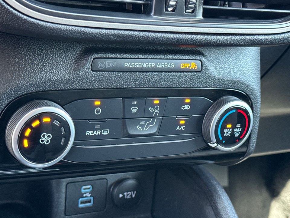 2022 Ford Escape SE photo 30
