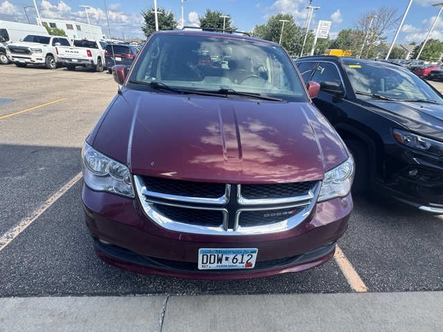 Used 2019 Dodge Grand Caravan SXT with VIN 2C4RDGCGXKR7S9631 for sale in Shakopee, Minnesota