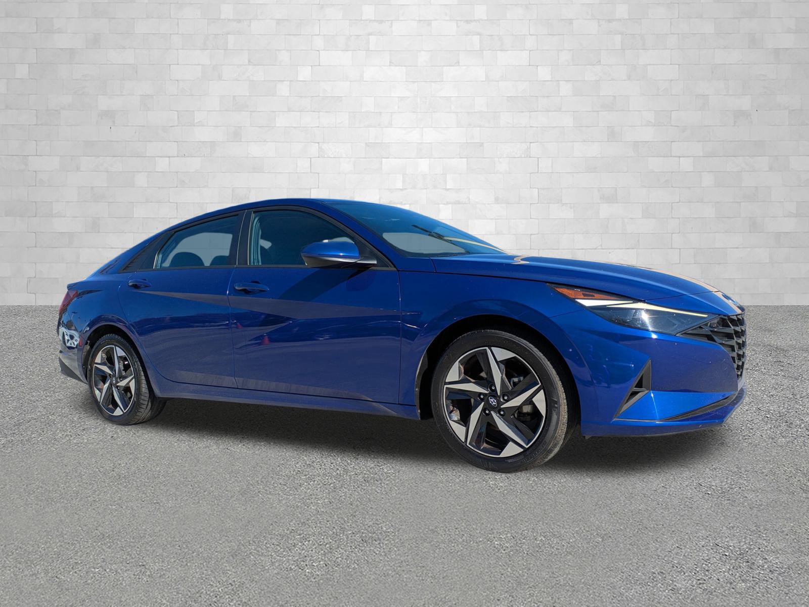 2023 Hyundai Elantra SEL's photo